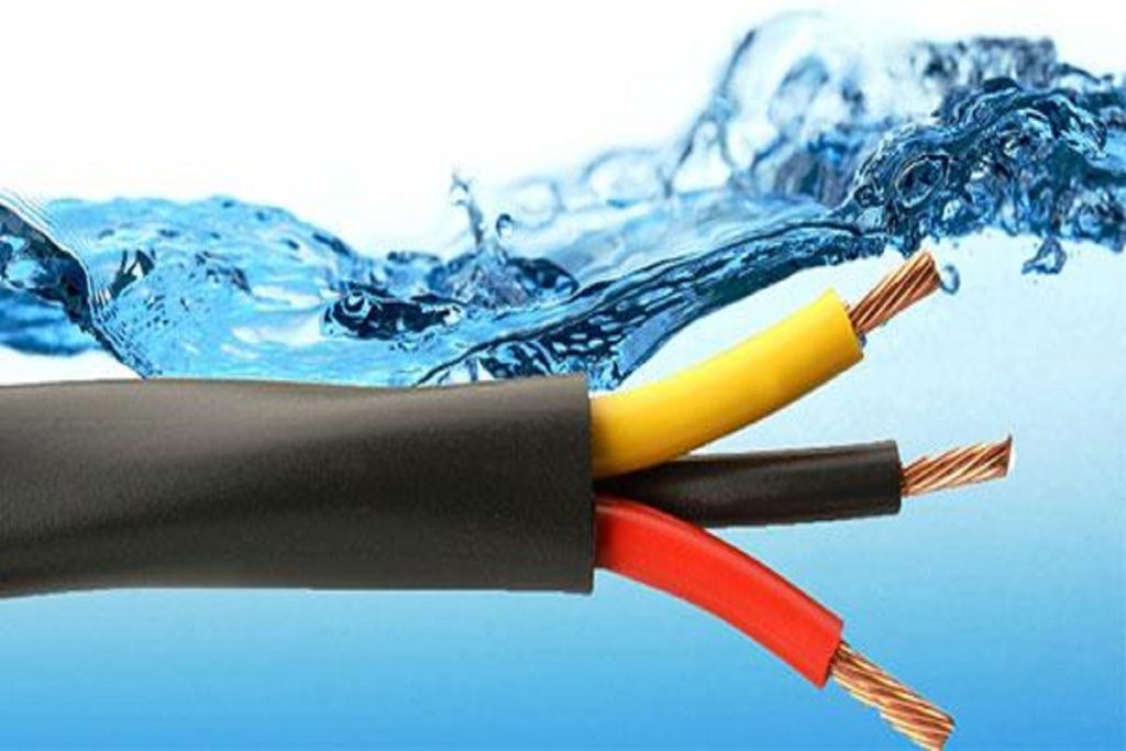 کابلهای مخصوص استخر و محیطهای مرطوب 2 کابلهای مخصوص استخر و محیطهای مرطوب
